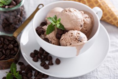 does coffee ice cream have caffeine